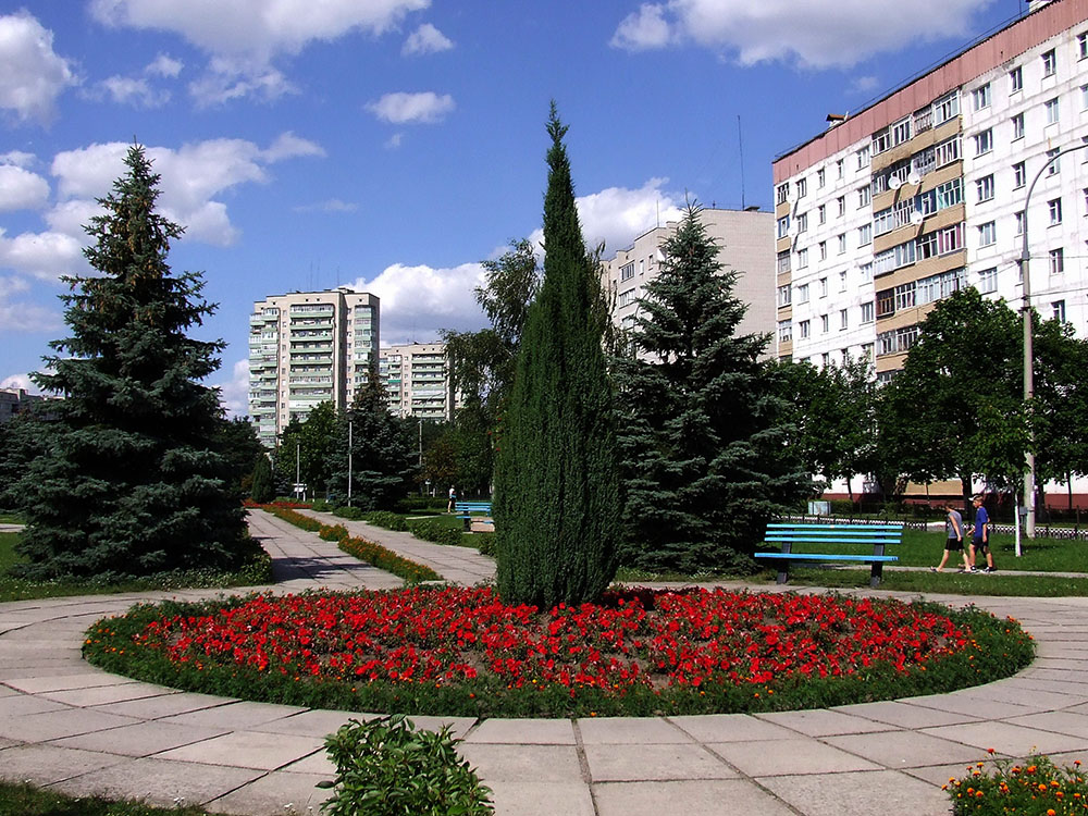 Нетішин місто. Міські алеї